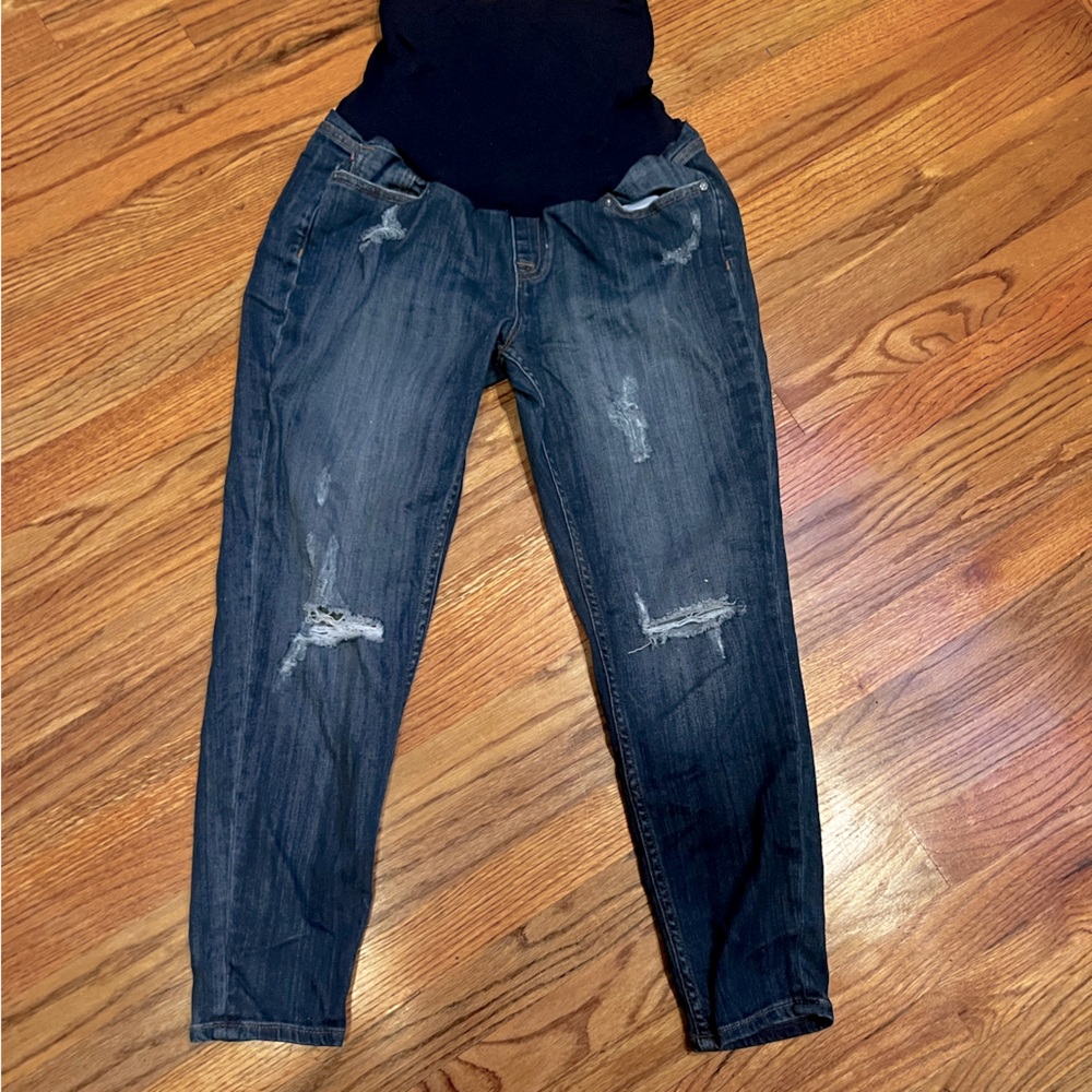 Jean capri maternity pants. Size 29 like new!